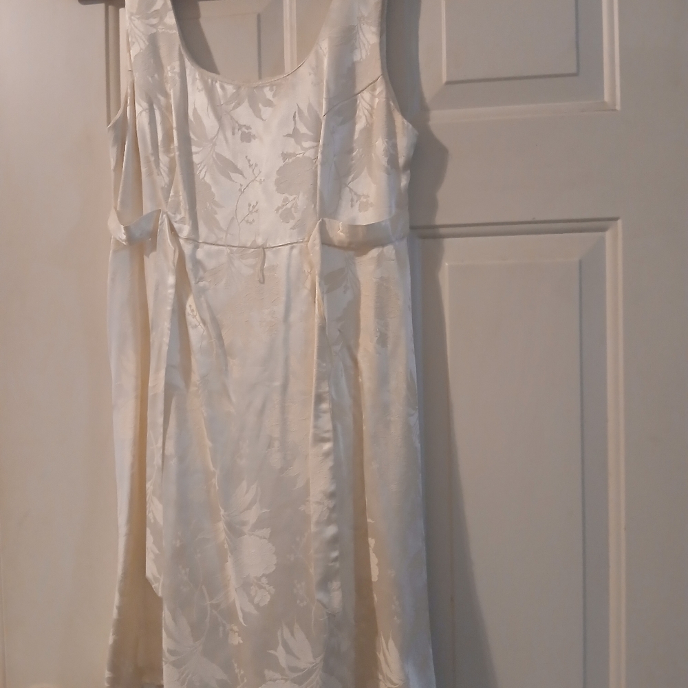 Elegant Floral Cream Dress